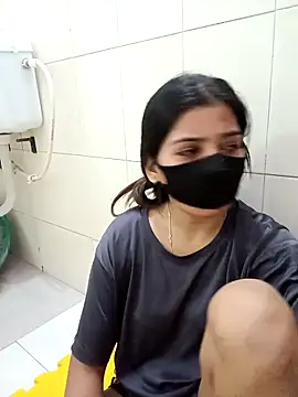 Snapshot of Hot_Jaanvi_ chatting on October 8, 2025, 4:47 am Hot Jaanvi online show from October 8, 2025, 4:47 am