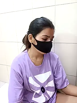 Snapshot of Hot_Jaanvi_ chatting on September 17, 2025, 3:30 am Hot Jaanvi online show from September 17, 2025, 3:30 am