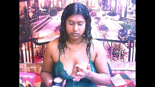 IndianChocolatepie4u online show from October 8, 2025, 5:20 am