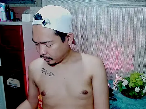 MANIACasianX online show from October 20, 2025, 9:32 am