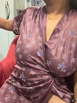 prisha944 online show from June 1, 2026, 4:13 am