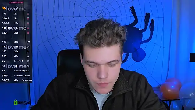 Snapshot of lucas_long_ chatting on October 27, 2025, 9:54 am lucas long  online show from October 27, 2025, 9:54 am