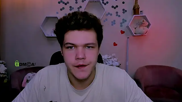 Snapshot of lucas_long_ chatting on September 27, 2025, 7:09 pm lucas long  online show from September 27, 2025, 7:09 pm