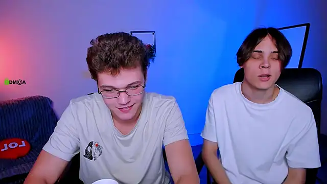 Snapshot of lucas_long_ chatting on September 18, 2025, 12:52 pm lucas long  online show from September 18, 2025, 12:52 pm