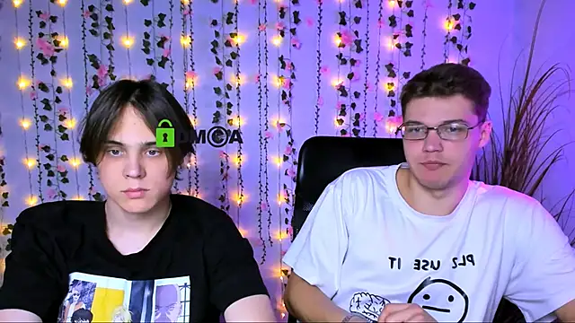 Snapshot of lucas_long_ chatting on October 4, 2025, 7:04 pm lucas long  online show from October 4, 2025, 7:04 pm