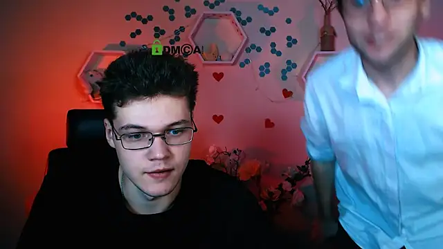 Snapshot of lucas_long_ chatting on October 17, 2025, 7:48 pm lucas long  online show from October 17, 2025, 7:48 pm