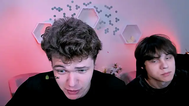 lucas long  online show from December 5, 2025, 10:25 am