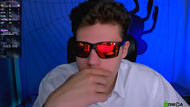 Snapshot of lucas_long_ chatting on October 28, 2025, 9:41 am lucas long  online show from October 28, 2025, 9:41 am