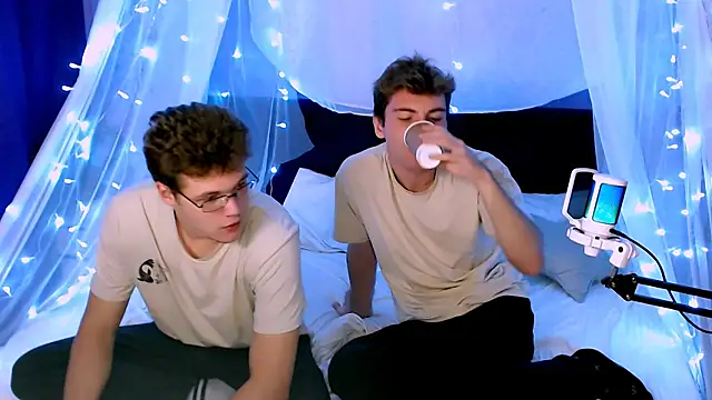 Snapshot of lucas_long_ chatting on September 20, 2025, 11:10 pm lucas long  online show from September 20, 2025, 11:10 pm