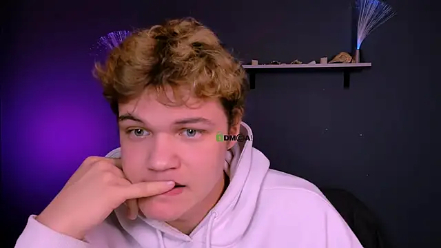 lucas long  online show from December 18, 2025, 10:08 am