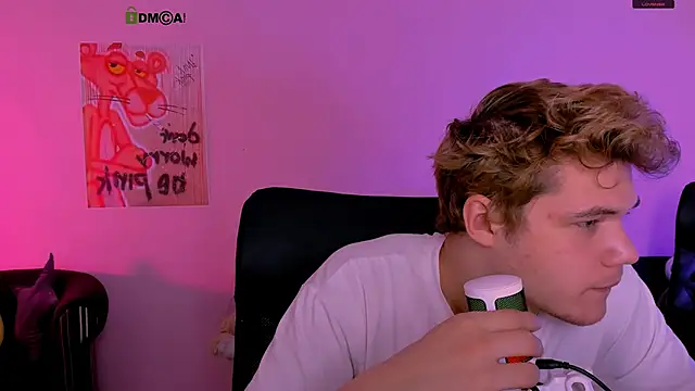 lucas long  online show from December 17, 2025, 9:47 am