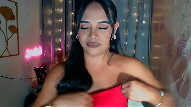 Lorainnelustts online show from February 14, 2026, 2:28 pm