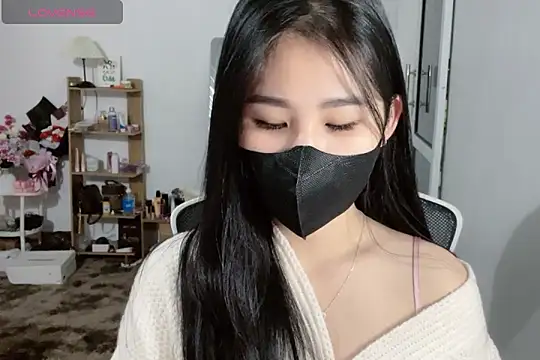    Daisy    online show from November 18, 2025, 3:15 pm