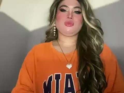 Snapshot of Naughtyrosecum chatting on October 8, 2025, 3:24 pm Naughtyrosecum online show from October 8, 2025, 3:24 pm