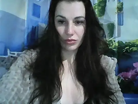 Qinini online show from February 24, 2026, 2:45 am