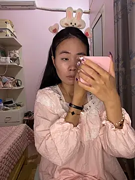 Snapshot of Dau-Tayy chatting on October 3, 2025, 12:39 pm Dau-Tayy online show from October 3, 2025, 12:39 pm