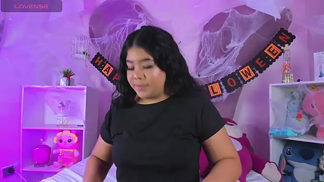 Snapshot of Amanda_Moore chatting on October 28, 2025, 4:24 am Amanda Moore online show from October 28, 2025, 4:24 am