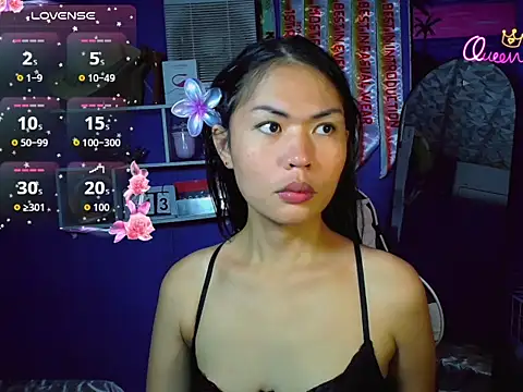 Snapshot of urgirljane chatting on July 13, 2026, 11:09 am urgirljane online show from July 13, 2026, 11:09 am