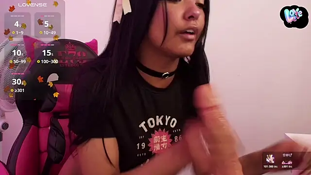 Snapshot of Sweett_m00n chatting on October 21, 2025, 3:39 am Sweett m00n online show from October 21, 2025, 3:39 am