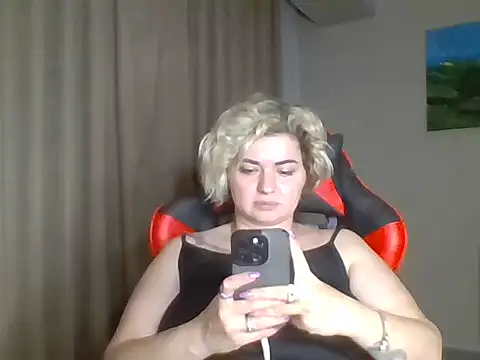 Snapshot of Wymini chatting on September 19, 2025, 9:19 pm Wymini online show from September 19, 2025, 9:19 pm