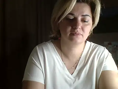 Snapshot of Wymini chatting on September 30, 2025, 10:49 pm Wymini online show from September 30, 2025, 10:49 pm