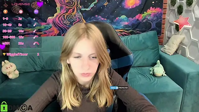 Snapshot of Olisa_fox chatting on October 12, 2025, 7:15 pm Olisa fox online show from October 12, 2025, 7:15 pm