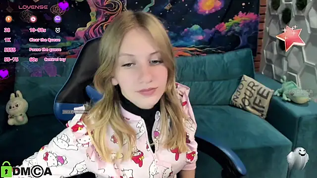 Snapshot of Olisa_fox chatting on October 13, 2025, 7:26 pm Olisa fox online show from October 13, 2025, 7:26 pm