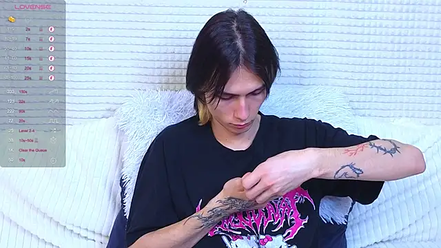 bd black online show from October 6, 2025, 3:24 pm