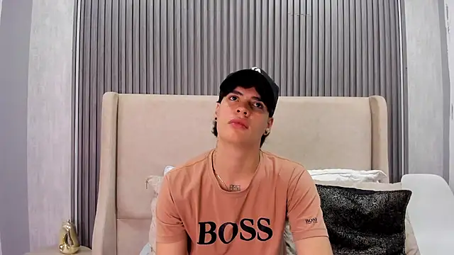 Snapshot of BenitoSaenz chatting on October 11, 2025, 3:29 am BenitoSaenz online show from October 11, 2025, 3:29 am