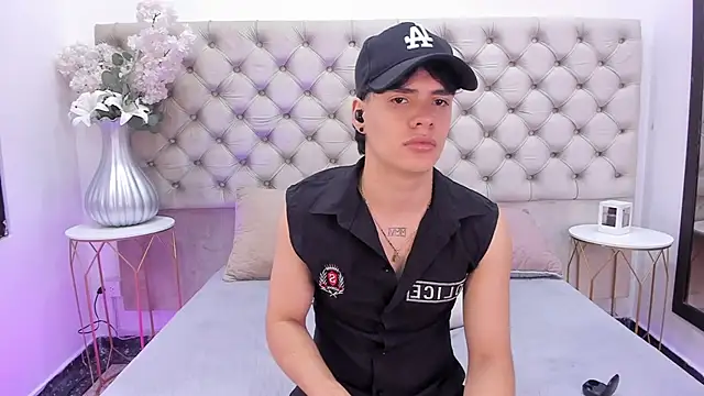 BenitoSaenz online show from November 13, 2025, 11:58 am