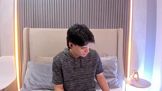 BenitoSaenz online show from November 20, 2025, 11:55 am