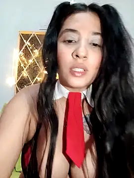 Snapshot of VALENTINA_ROUSE_ chatting on October 9, 2025, 3:18 am VALENTINA ROUSE online show from October 9, 2025, 3:18 am