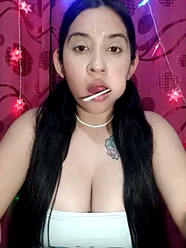 Snapshot of VALENTINA_ROUSE_ chatting on October 23, 2025, 12:31 am VALENTINA ROUSE online show from October 23, 2025, 12:31 am