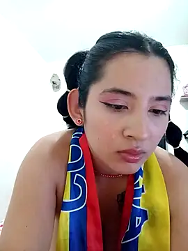 Snapshot of VALENTINA_ROUSE_ chatting on September 9, 2025, 9:35 pm VALENTINA ROUSE online show from September 9, 2025, 9:35 pm