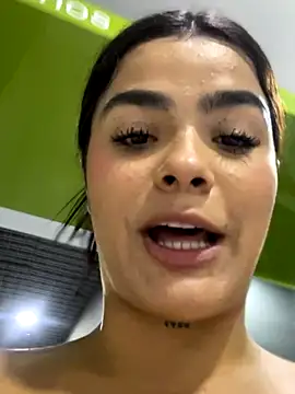 Snapshot of Kaily_Sweet16 chatting on September 24, 2025, 7:42 pm Kaily Sweet16 online show from September 24, 2025, 7:42 pm