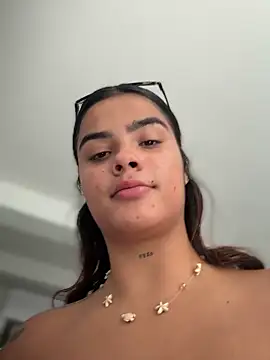 Kaily Sweet16 online show from February 15, 2026, 4:39 pm