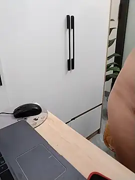 Mina luna online show from October 11, 2025, 8:10 pm