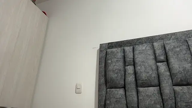 Snapshot of Sophia_copper chatting on October 9, 2025, 3:40 am Sophia copper online show from October 9, 2025, 3:40 am