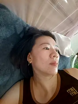 Snapshot of Hailey_babe chatting on October 18, 2025, 1:13 pm Hailey babe online show from October 18, 2025, 1:13 pm