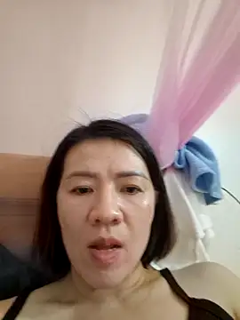 Snapshot of Hailey_babe chatting on October 20, 2025, 12:49 pm Hailey babe online show from October 20, 2025, 12:49 pm