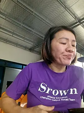 Snapshot of Hailey_babe chatting on October 24, 2025, 12:53 am Hailey babe online show from October 24, 2025, 12:53 am