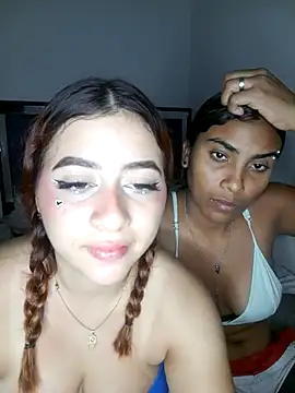 Snapshot of Chloe_Sky_love chatting on September 27, 2025, 5:35 am Chloe Sky love online show from September 27, 2025, 5:35 am