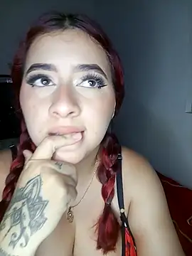 Chloe Sky love online show from November 7, 2025, 4:06 am