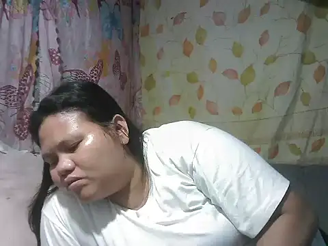 Snapshot of xxwild_pussyxx chatting on October 5, 2025, 12:12 am xxwild pussyxx online show from October 5, 2025, 12:12 am