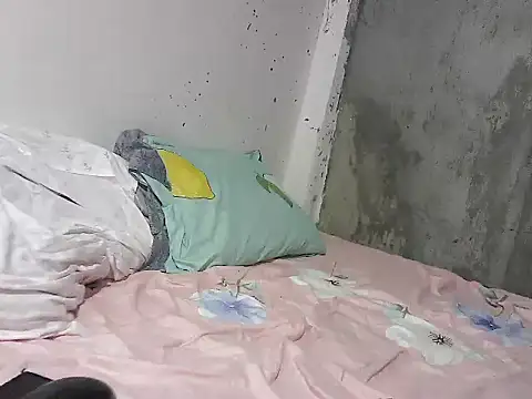 Snapshot of xxwild_pussyxx chatting on February 24, 2026, 1:23 pm xxwild pussyxx online show from February 24, 2026, 1:23 pm