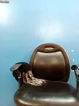 Hotpuja25 online show from September 26, 2025, 4:30 am