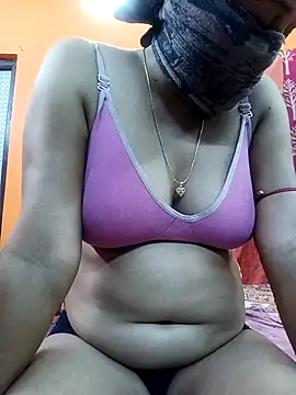 Hotpuja25 online show from September 21, 2025, 4:01 pm