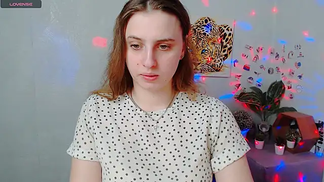 AmandaDimond  online show from March 12, 2026, 1:04 pm