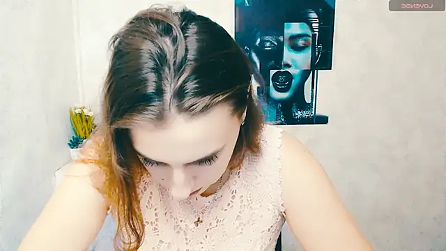 AmandaDimond  online show from November 3, 2025, 1:04 pm