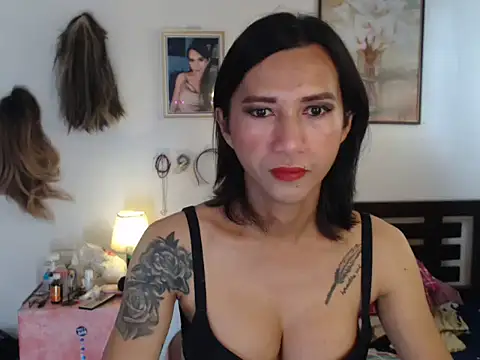hottielicious slut69 online show from February 11, 2026, 11:59 pm